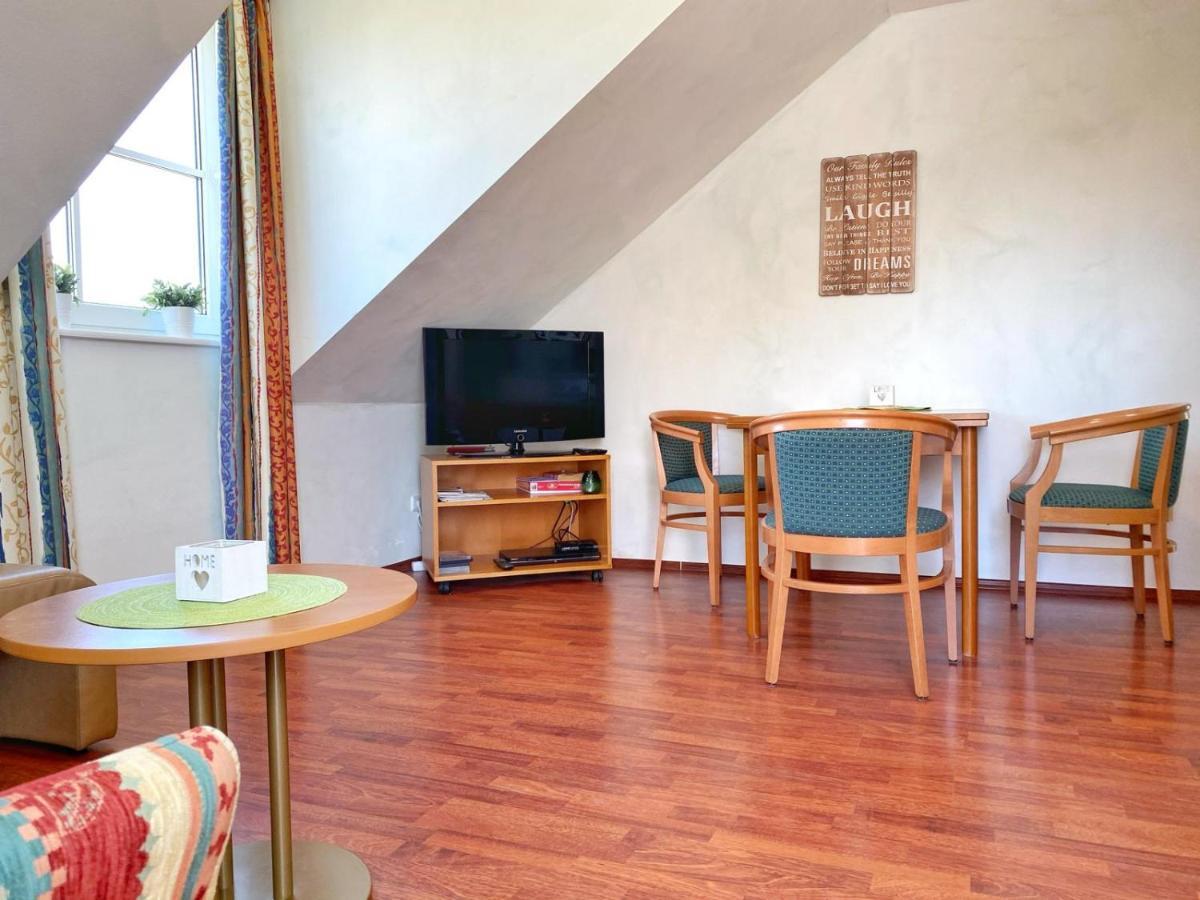 Hafenresidenz - Ferienwohnung 19 - Kapitaen Wiek auf Rügen Buitenkant foto